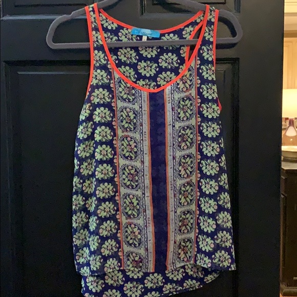 buttons Tops - Buttons Brand size small sheer blouse •